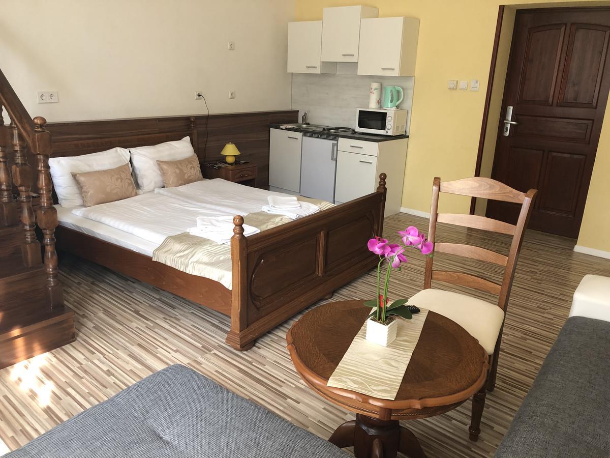 Mosoly Apartman セゲド エクステリア 写真